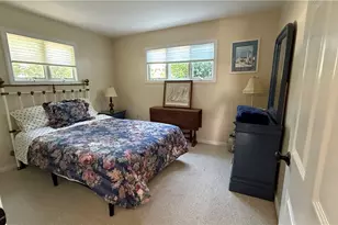 157 Briarwood Ave, Middletown, RI 02842 - Photo 7