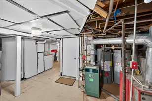 37 Farragut Ave, Providence, RI 02905 - Photo 17