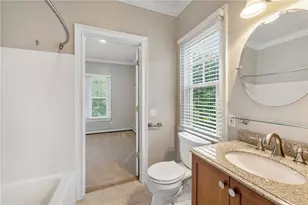 21 Bonnet View Dr, Jamestown, RI 02835 - Photo 11