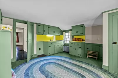 237 Commonwealth Avenue, Warwick, RI 02886 - Photo 29