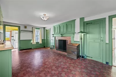 237 Commonwealth Avenue, Warwick, RI 02886 - Photo 11