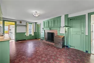 237 Commonwealth Ave, Warwick, RI 02886 - Photo 11