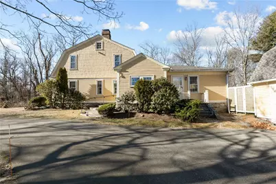 237 Commonwealth Avenue, Warwick, RI 02886 - Photo 3