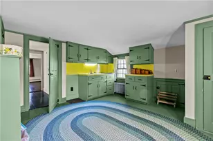 237 Commonwealth Ave, Warwick, RI 02886 - Photo 29