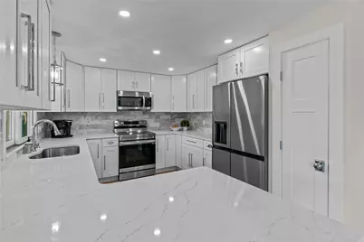 8 Woodsia Road, Narragansett, RI 02874 - Photo 3