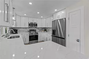 8 Woodsia Rd, Narragansett, RI 02874 - Photo 3