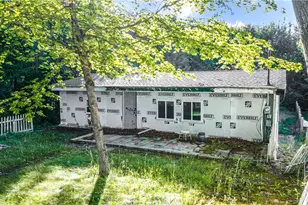 50 Round Lake Dr, Burrillville, RI 02859 - Photo 9