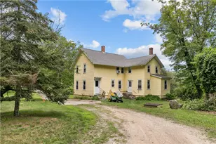 194 Phillips St, North Kingstown, RI 02852 - Photo 5