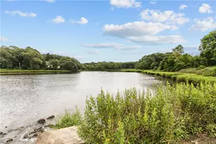 194 Phillips St, North Kingstown, RI 02852 - Photo 7