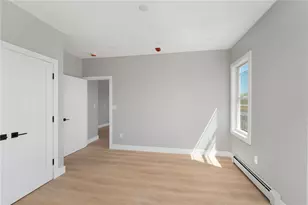 735 Broadway, Pawtucket, RI 02861 - Photo 7