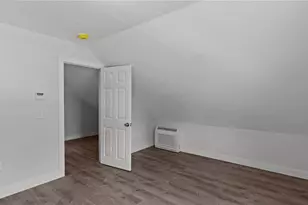 2958 E Main Rd, Portsmouth, RI 02871 - Photo 19