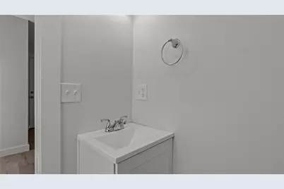 2958 East Main Road, Portsmouth, RI 02871 - Photo 15