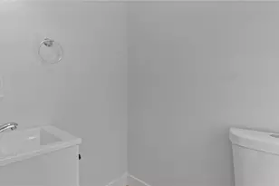 2958 E Main Rd, Portsmouth, RI 02871 - Photo 15