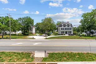 2958 E Main Rd, Portsmouth, RI 02871 - Photo 25