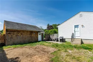 111 Belgium St, Cranston, RI 02920 - Photo 43