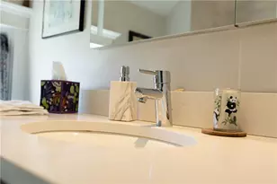 65 Houston Ave, Newport, RI 02840 - Photo 23