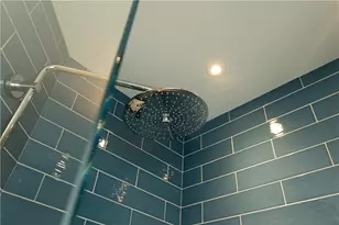 65 Houston Ave, Newport, RI 02840 - Photo 15