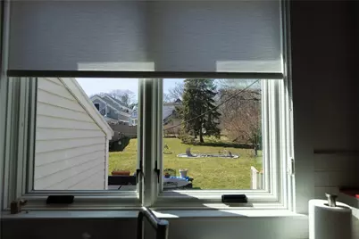 65 Houston Avenue, Newport, RI 02840 - Photo 17