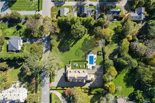 7 Red Cross Ave, Newport, RI 02840 - Photo 3