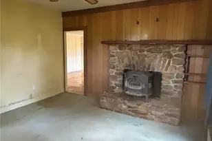 96 Log Bridge Rd, Coventry, RI 02827 - Photo 17