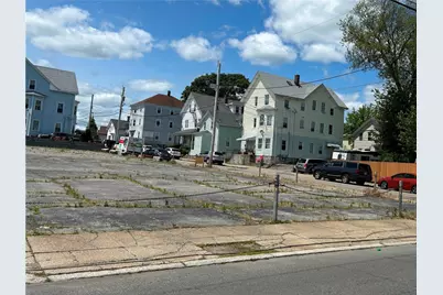 211 Carnation Street, Pawtucket, RI 02860 - Photo 3