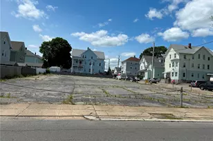 211 Carnation St, Pawtucket, RI 02860 - Photo 1