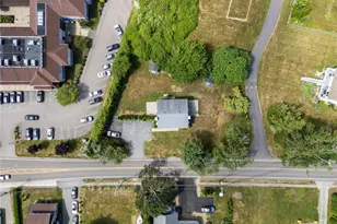 476 Green End Ave, Middletown, RI 02842 - Photo 37