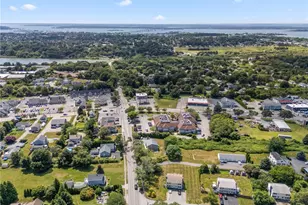 476 Green End Ave, Middletown, RI 02842 - Photo 35