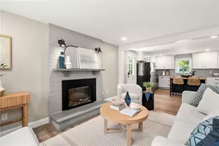 476 Green End Ave, Middletown, RI 02842 - Photo 5