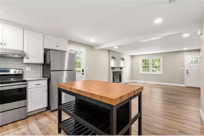 476 Green End Avenue, Middletown, RI 02842 - Photo 23