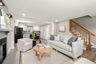 476 Green End Ave, Middletown, RI 02842 - Photo 3