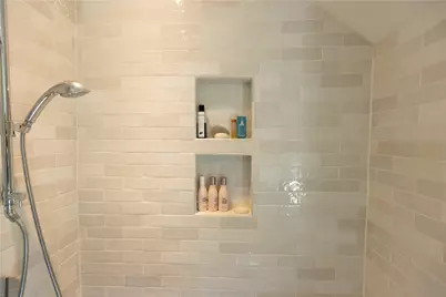 65 Houston Avenue, Newport, RI 02840 - Photo 25