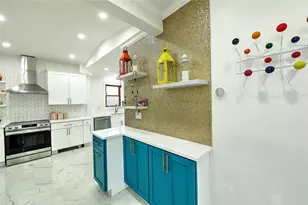 27 S Baptist St, Newport, RI 02840 - Photo 9