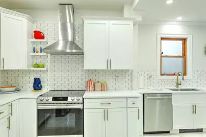 27 S Baptist Street, Newport, RI 02840 - Photo 19