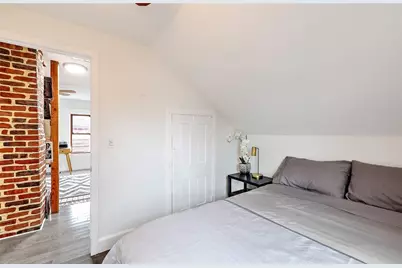 27 S Baptist Street, Newport, RI 02840 - Photo 31