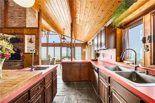 1035 Mohegan Trail, Block Island, RI 02807 - Photo 3