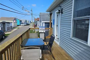 854 Matunuck Beach Rd, South Kingstown, RI 02879 - Photo 17