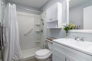 66 Clemence St, Cranston, RI 02920 - Photo 17