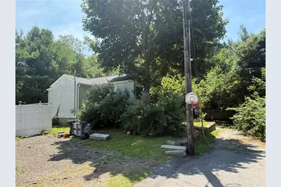 22 Liberty Lane, Glocester, RI 02857 - Photo 3