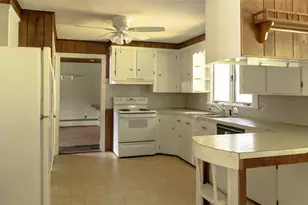 24 Doray Dr, Scituate, RI 02831 - Photo 9