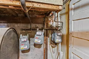 817 Charles St, Providence, RI 02904 - Photo 37