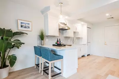 10 Brown & Howard #102, Newport, RI 02840 - Photo 5