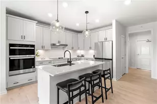 141 E Pt Dr, East Providence, RI 02916 - Photo 3