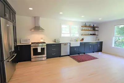 197 Coggeshall Avenue, Newport, RI 02840 - Photo 21