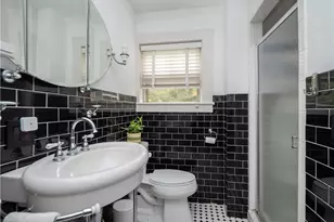 1 Pell St, Newport, RI 02840 - Photo 11