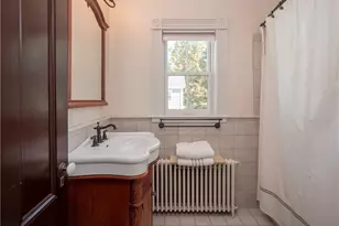 17 Lincoln St, Newport, RI 02840 - Photo 47