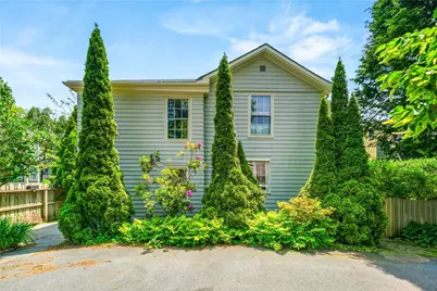 24 Old Beach Road, Newport, RI 02840 - Photo 23