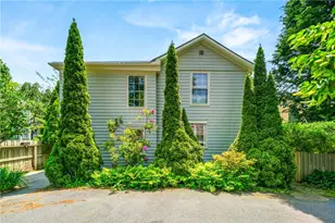 24 Old Beach Rd, Newport, RI 02840 - Photo 23