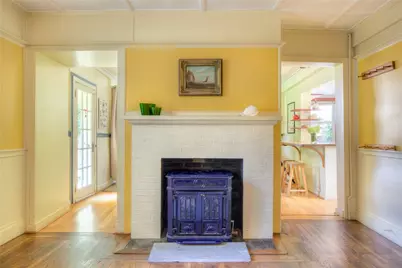 24 Old Beach Road, Newport, RI 02840 - Photo 11