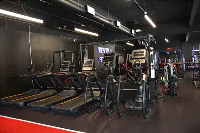 800 Oaklawn Avenue, Cranston, RI 02920 - Photo 3